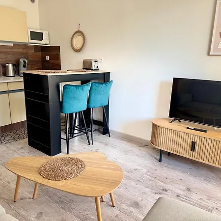 Soleil De Jade - Studio Cabine Avec Piscine, Plage A 200 M - La Grande Motte Apartmán
